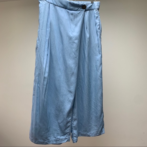 Zara | L | Wide Leg Cropped Pants - Picture 3 of 9